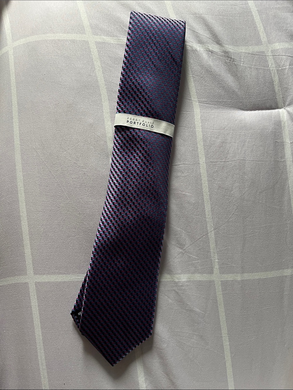 Perry Ellis Portfolio  Textured Silk Tie